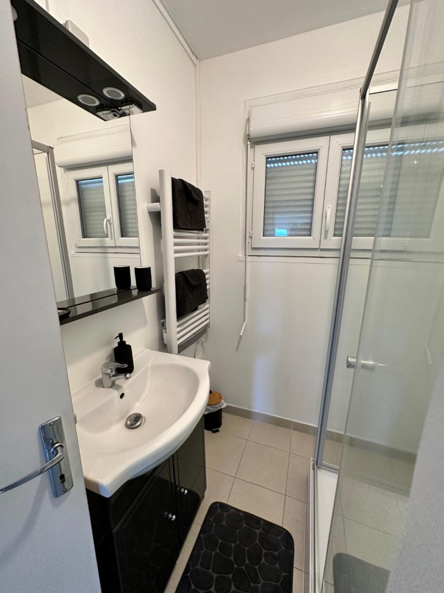Petite Maison Sur Aerodrome Holiday home